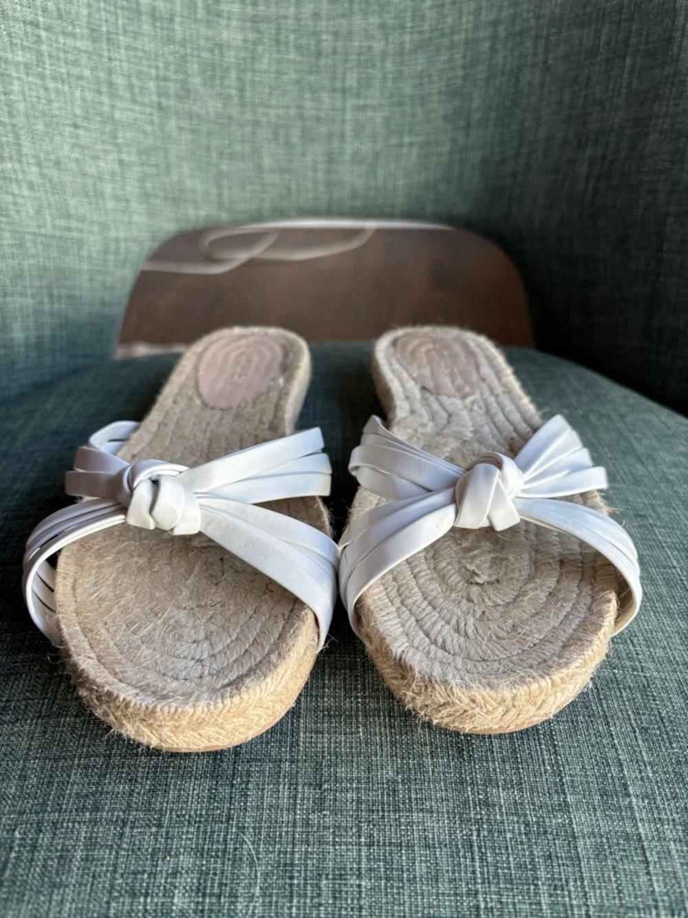 J. Crew women’s White Knotted Espadrille summer Slides Size 8 worn once EUC! - Picture 7 of 14